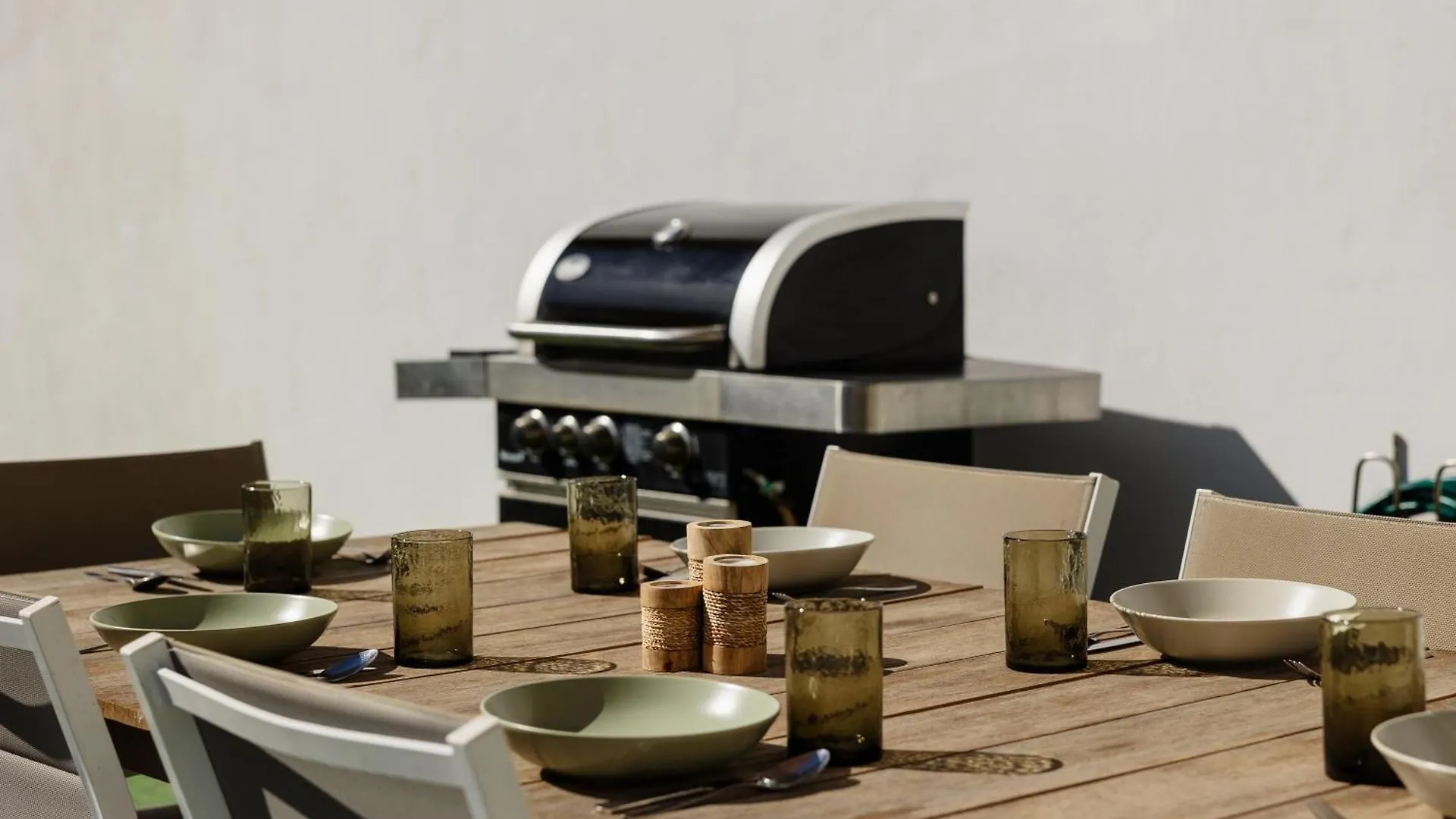 Villa With Minimalist Decor, Pool And Bbq, Two Minutes' Walk From Costabella Beach Μαρμπέλλα Ισπανία