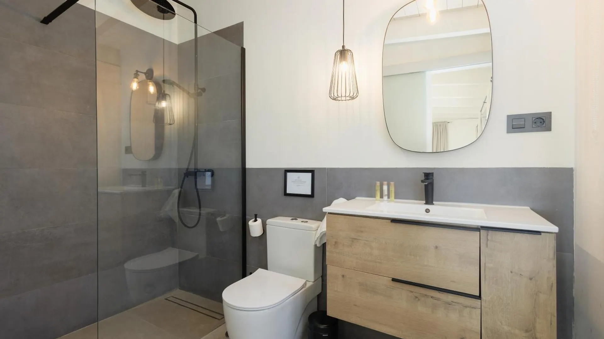 Villa With Minimalist Decor, Pool And Bbq, Two Minutes' Walk From Costabella Beach Μαρμπέλλα