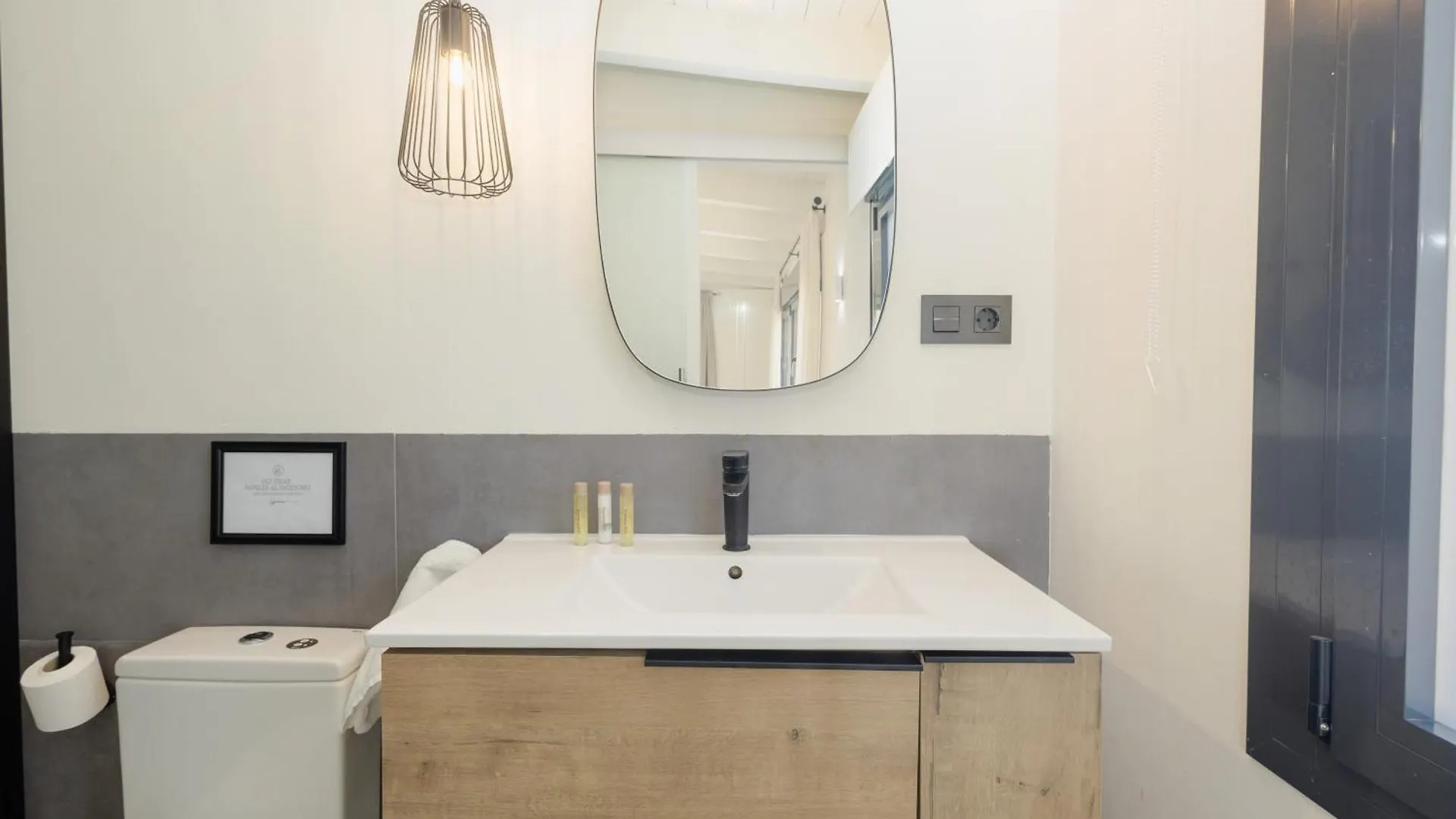 Villa With Minimalist Decor, Pool And Bbq, Two Minutes' Walk From Costabella Beach Μαρμπέλλα 0*,  Ισπανία